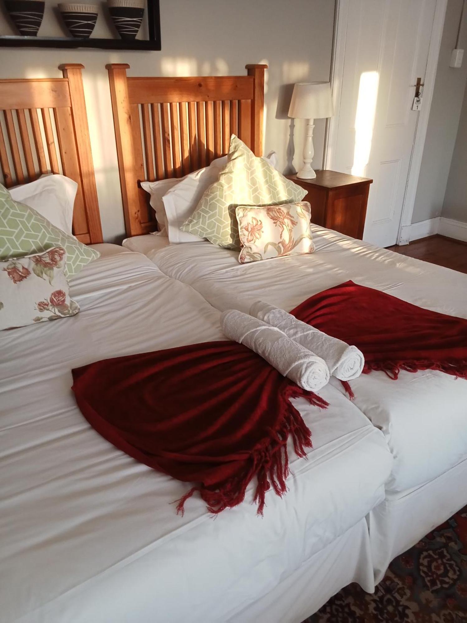 Kardinal Guesthouse Порт Елизабет Екстериор снимка